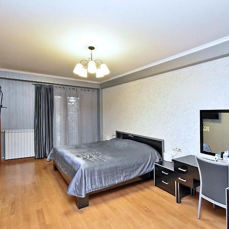 Dos Guest House Yerevan Exterior photo