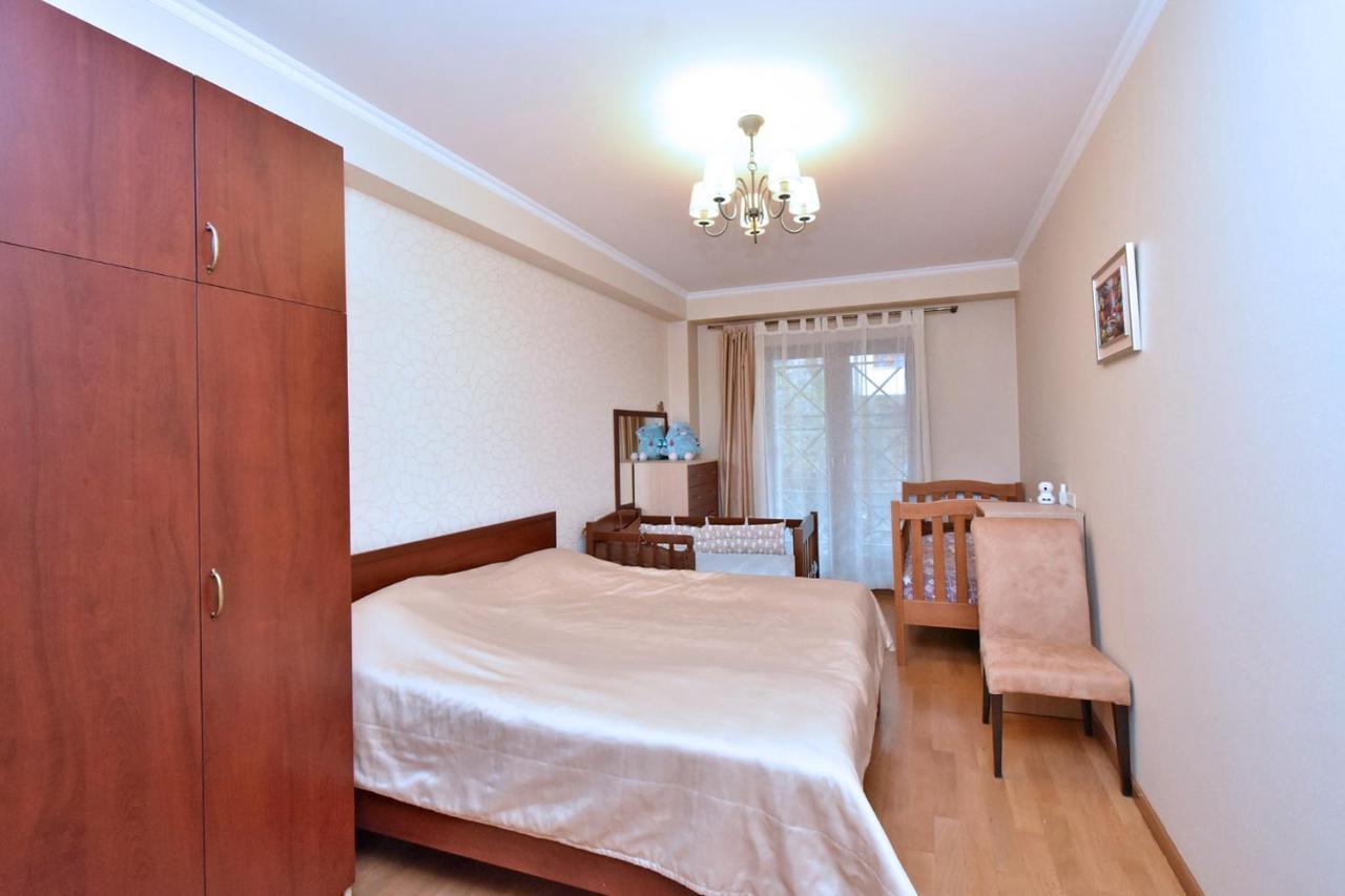 Dos Guest House Yerevan Exterior photo